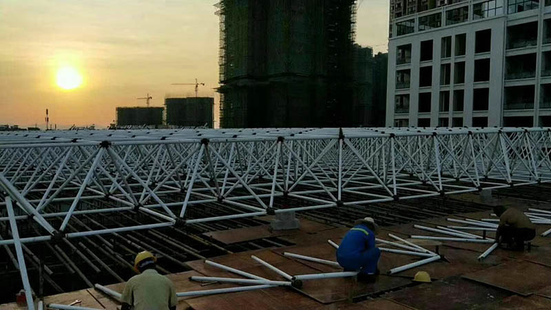 阿城螺栓球网架安装现场